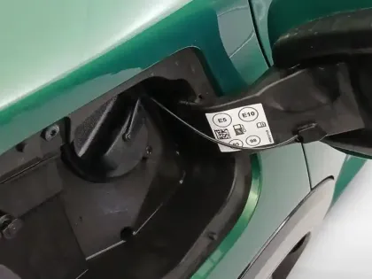 Photo 9 Renault Clio  1.8 E-Tech 160ch full hybrid Techno