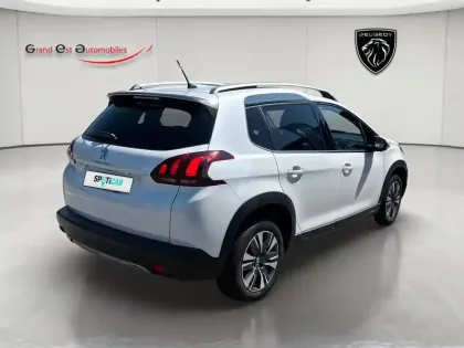 Photo 5 Peugeot 2008  1.2 PureTech 110ch E6.c Allure S&S EAT6