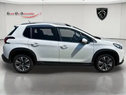 Photo 6 Peugeot 2008  1.2 PureTech 110ch E6.c Allure S&S EAT6