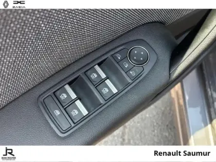 Photo 13 Renault Symbioz  1.8 E-Tech full hybrid 160ch Techno - 26