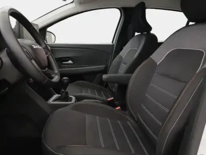 Photo 28 Dacia Sandero  1.0 ECO-G 100ch Stepway Expression