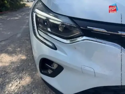Photo 12 Renault Captur  1.6 E-Tech hybride 145ch Techno