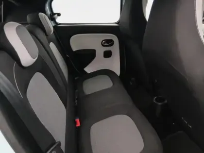 Photo 86 Renault Twingo  E-Tech Electric Zen R80 Achat Intégral - 21MY
