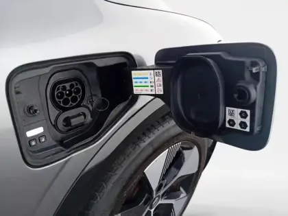 Photo 9 Renault Megane  E-Tech Electric EV60 220ch Equilibre super charge -B