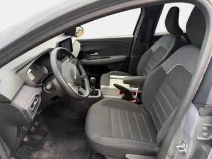 Photo 13 Dacia Jogger  1.0 ECO-G 100ch Expression 7 places