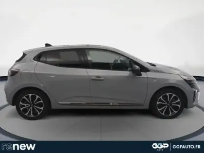 Photo 5 Renault Clio  1.6 E-Tech 145ch full hybrid esprit Alpine - 24