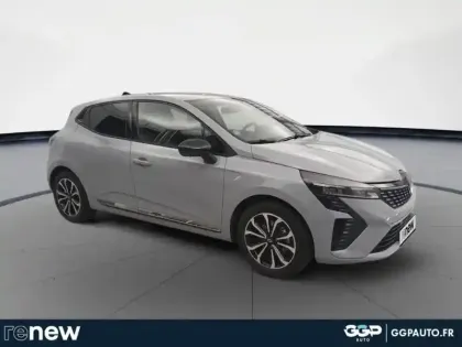 Photo 21 Renault Clio  1.6 E-Tech 145ch full hybrid esprit Alpine - 24