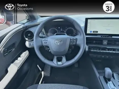Photo 14 Toyota C-HR  2.0 Hybride Rechargeable 225ch Graphic MY26