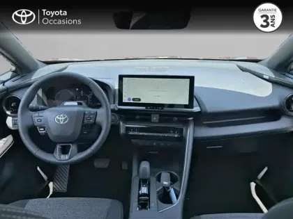 Photo 12 Toyota C-HR  2.0 Hybride Rechargeable 225ch Graphic MY26