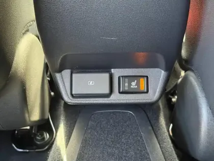 Photo 10 Nissan Leaf  150ch 40kWh N-Connecta 22