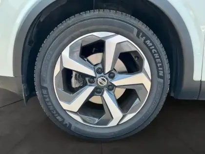 Photo 13 Nissan Qashqai  1.3 Mild Hybrid 140ch N-Connecta