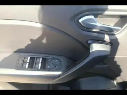 Photo 5 Renault Captur  1.6 E-Tech full hybrid 145ch Evolution