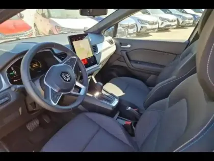 Photo 14 Renault Captur  1.6 E-Tech full hybrid 145ch Evolution
