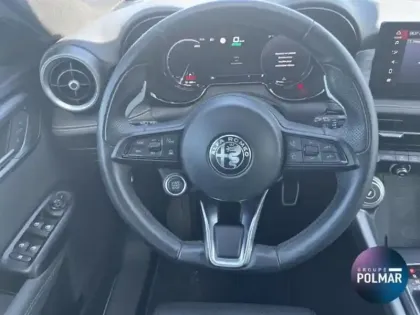 Photo 8 Alfa Romeo Tonale  1.5 Hybrid 160ch Tributo Italiano TCT