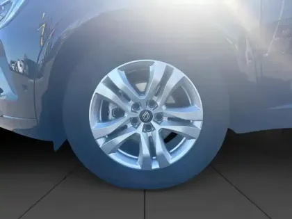 Photo 10 Renault Austral  1.2 TCe mild hybrid advanced 130ch Evolution - 24