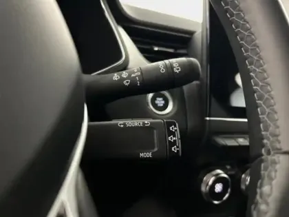 Photo 13 Renault Captur  1.0 TCe 90ch TECHNO