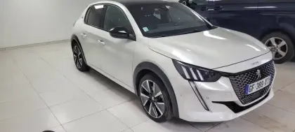 Photo 6 Peugeot 208  Electrique 50 kWh 136ch