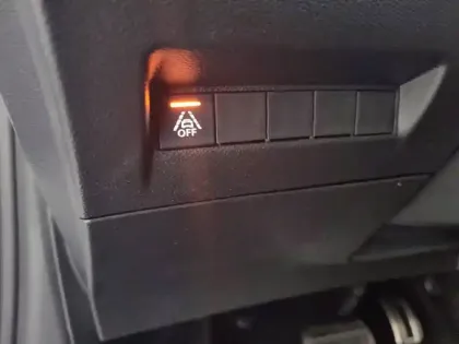 Photo 41 Peugeot 208  Electrique 50 kWh 136ch