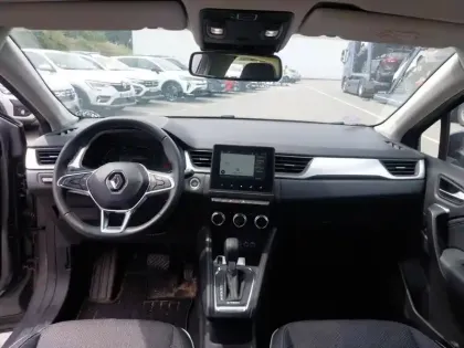 Photo 9 Renault Captur  E-Tech full hybrid 145