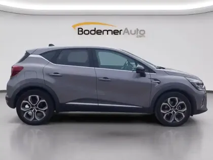 Photo 5 Renault Captur  E-Tech full hybrid 145
