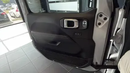 Photo 19 Jeep Wrangler  Unlimited 4xe 2.0 l T 380 ch PHEV 4x4 BVA8