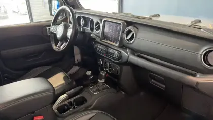 Photo 7 Jeep Wrangler  Unlimited 4xe 2.0 l T 380 ch PHEV 4x4 BVA8