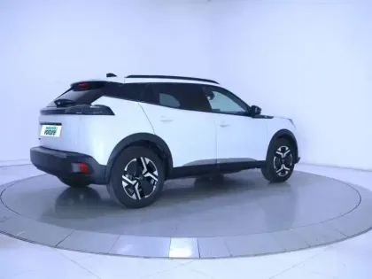 Photo 7 Peugeot 2008  Electrique 54 kWh 156 ch