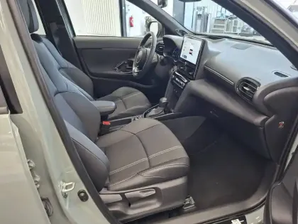Photo 13 Toyota Yaris  Cross Hybride 130h AWD-i