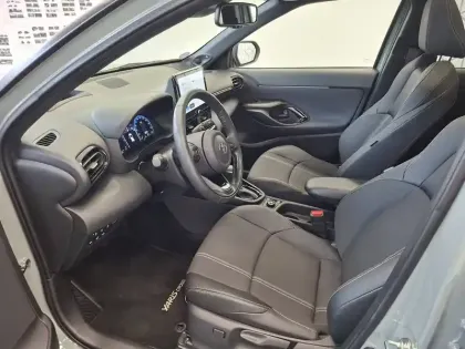 Photo 9 Toyota Yaris  Cross Hybride 130h AWD-i