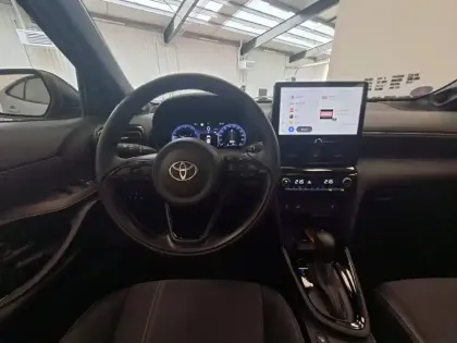 Photo 16 Toyota Yaris  Cross Hybride 130h AWD-i