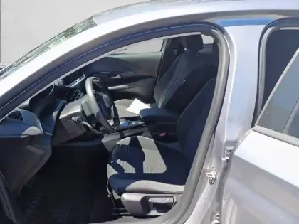 Photo 10 Peugeot 208  Electrique 50 kWh 136ch