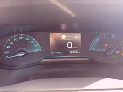 Photo 9 Peugeot 208  Electrique 50 kWh 136ch