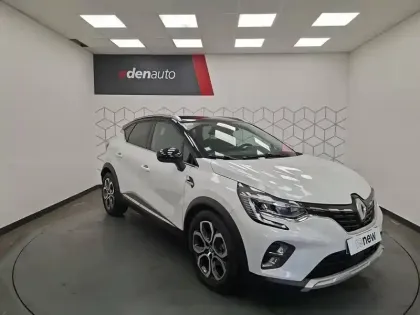 Photo 13 Renault Captur  E-Tech Plug-in 160
