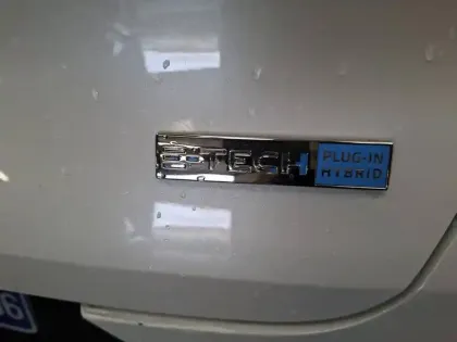 Photo 21 Renault Captur  E-Tech Plug-in 160
