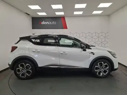 Photo 17 Renault Captur  E-Tech Plug-in 160