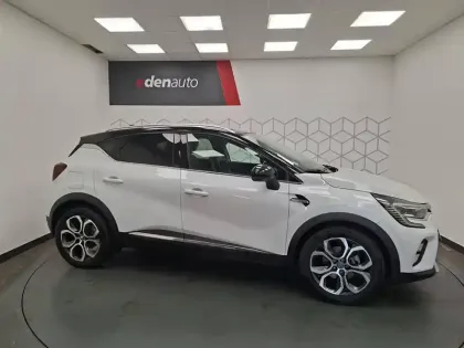 Photo 16 Renault Captur  E-Tech Plug-in 160