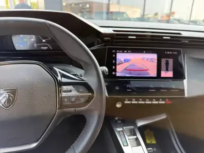 Photo 17 Peugeot 308  PHEV 180 e-EAT8