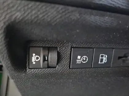 Photo 53 Peugeot 308  PHEV 180 e-EAT8