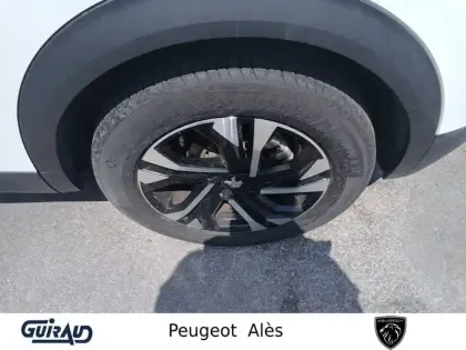 Photo 11 Peugeot 2008  PureTech 130 S&S BVM6