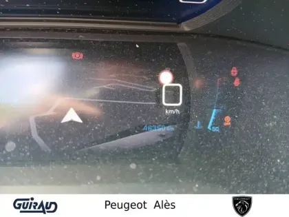 Photo 21 Peugeot 2008  PureTech 130 S&S BVM6