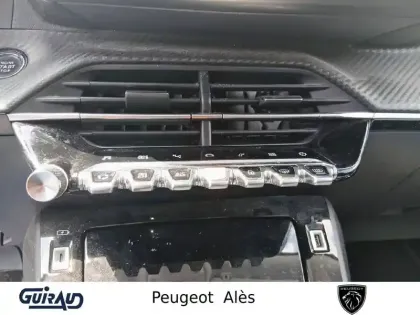 Photo 19 Peugeot 2008  PureTech 130 S&S BVM6