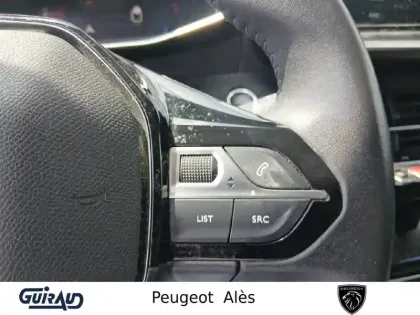 Photo 16 Peugeot 2008  PureTech 130 S&S BVM6