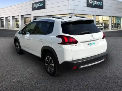 Photo 16 Peugeot 2008  PureTech 130ch S&S EAT6