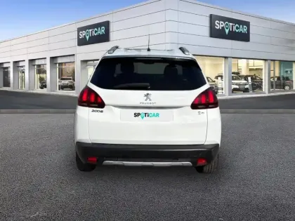 Photo 14 Peugeot 2008  PureTech 130ch S&S EAT6