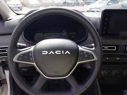 Photo 10 Dacia Jogger  Hybrid 140 5 places GSR2