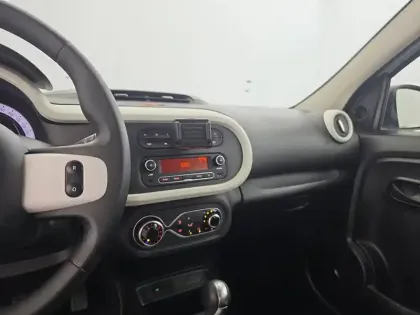Photo 63 Renault Twingo  III E-Tech