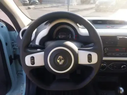 Photo 10 Renault Twingo  III E-Tech