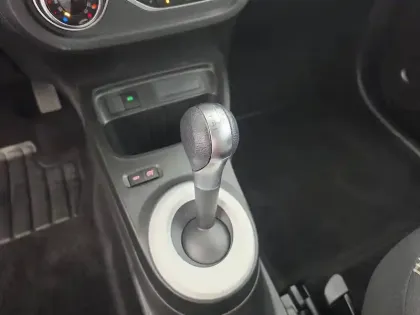 Photo 224 Renault Twingo  III E-Tech