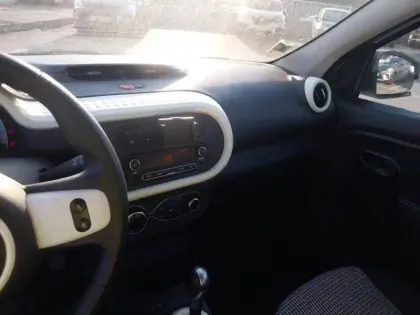 Photo 13 Renault Twingo  III E-Tech