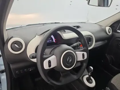 Photo 58 Renault Twingo  III E-Tech